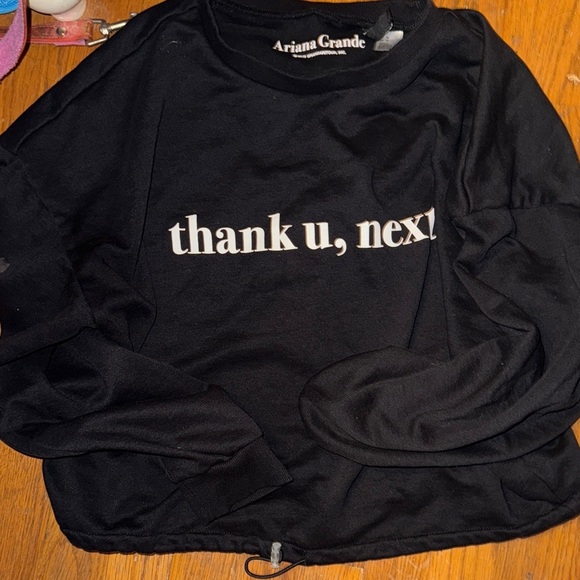 Ariana Grande Black 'thank u, next' Sweatshirt zip tie feature to make cropped - Picture 1 of 2
